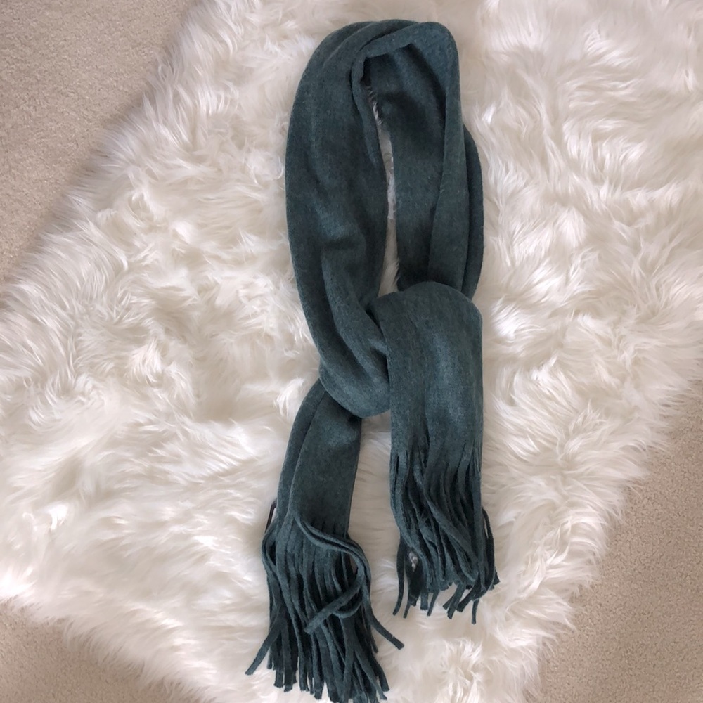 Beautiful Winter Green Fringe Scarf